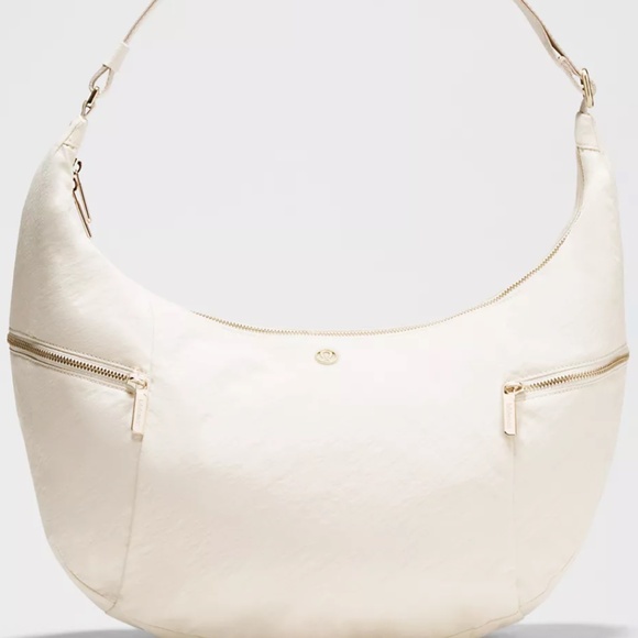 Large Slouchy Sling Bag 13L Metal Hardware - Picture 2 of 5